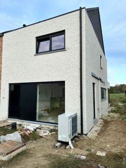 Moderne Halfopen Woning Tienen